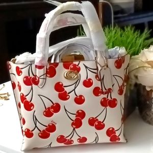 Coach Cherries Willow 24